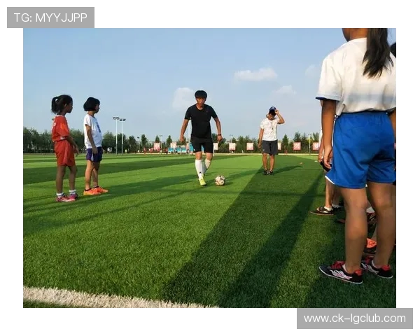 淄博少年足球赛事直播精彩呈现 全面解析青少年足球发展趋势 淄博少年足球赛事直播精彩呈现 全面解析青少年足球发展趋势