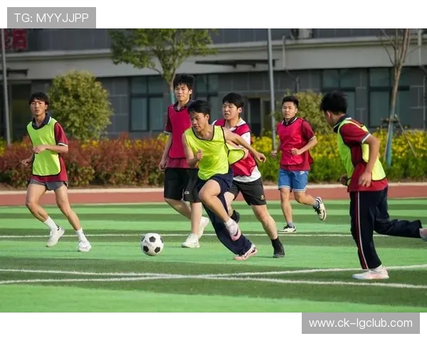 石门少年足球俱乐部凝聚青春力量共筑绿茵梦想新征程